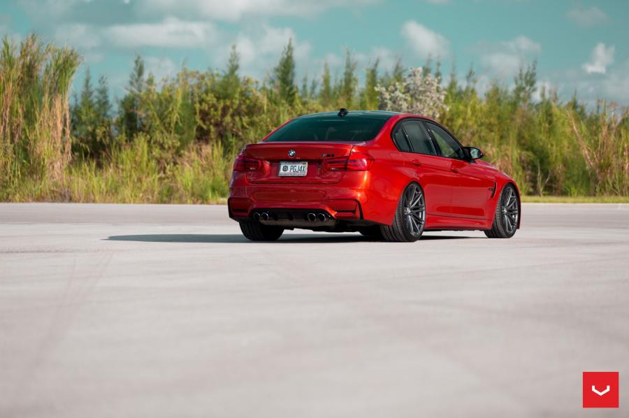  BMW M3 Sedan on Vossen Wheels (VFS4) 2017 года  (фото 30 из 53)